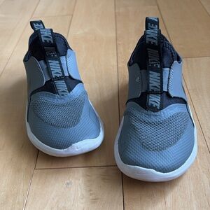 Nike Toddler Kids Flex Runner Sneakers Gray Black size 10c